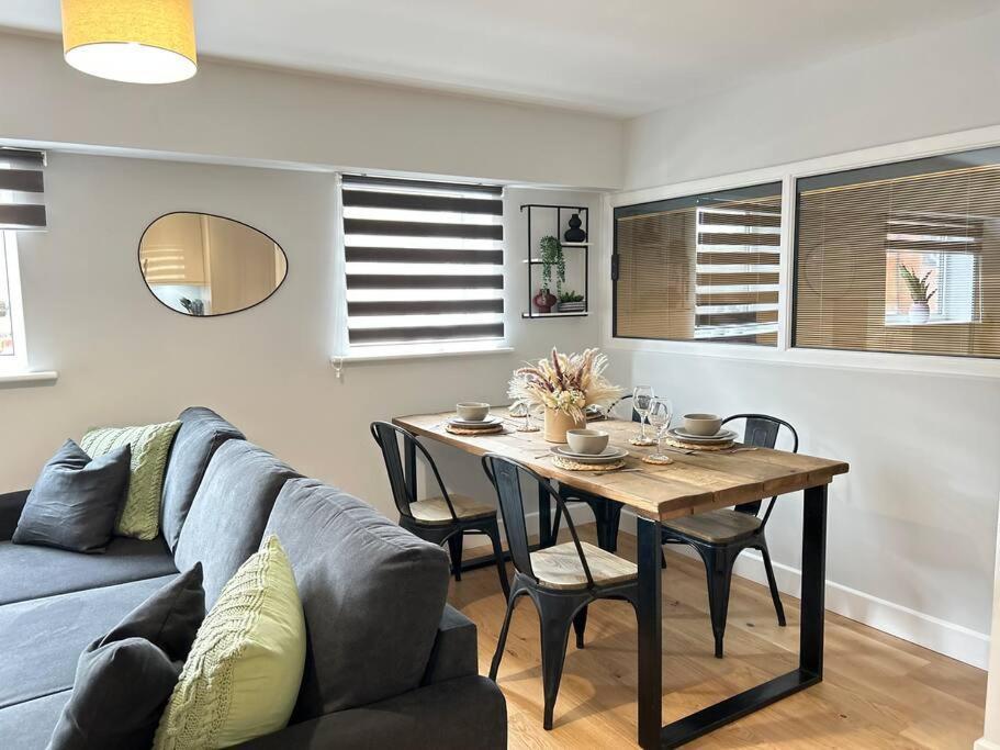 Trendy Centre With Free Parking Apartment *